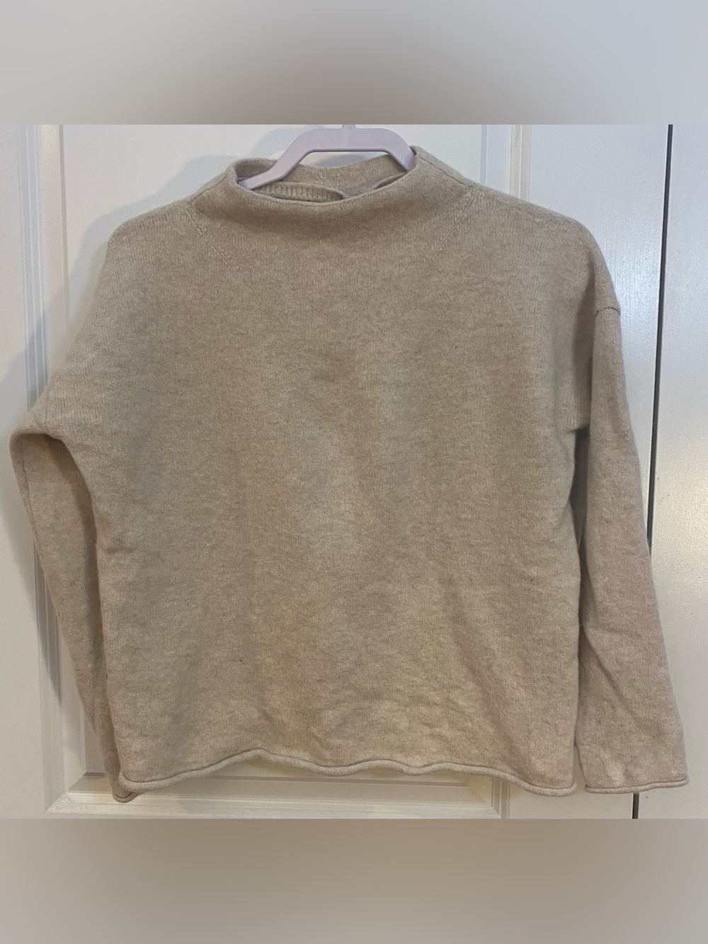Theory Relaxed Funnel Neck Sweater Wool Cashmere Sz L Beige Cropped Roll Hem